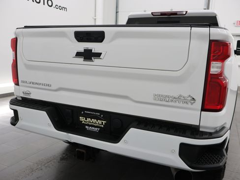 Used 2022 Chevrolet Silverado 3500 High Country w/ Safety Package II AWD/4WD image 33