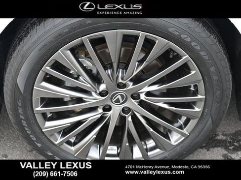 Certified 2024 Lexus RX 450h AWD w/ Convenience Package image 8