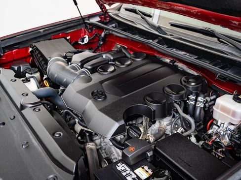 Used 2018 Toyota 4Runner Limited image 36