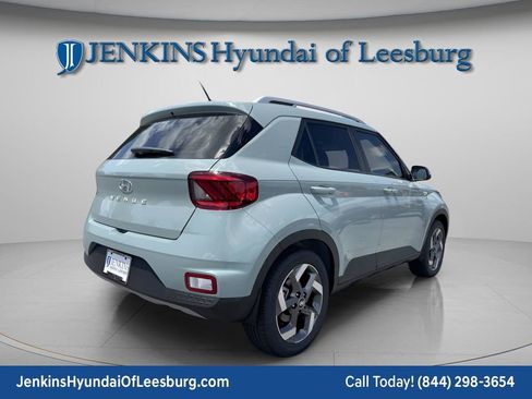 New 2026 Hyundai Venue SEL FWD image 5