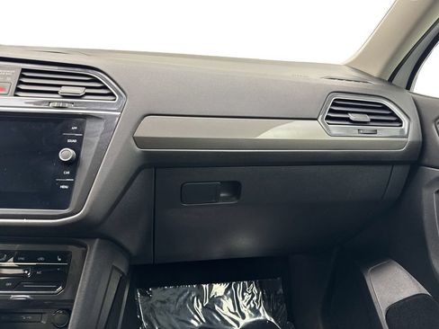 Used 2023 Volkswagen Tiguan SE AWD/4WD image 59