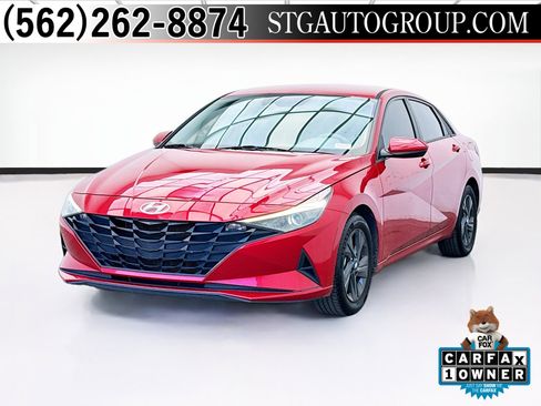 Used 2022 Hyundai Elantra SEL image 1