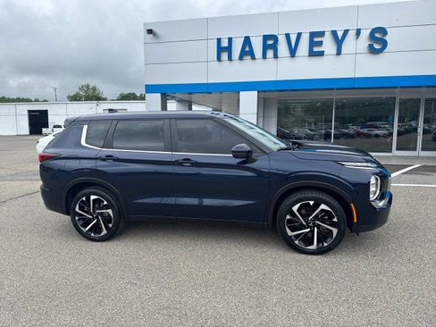 Used 2022 Mitsubishi Outlander SE image 4