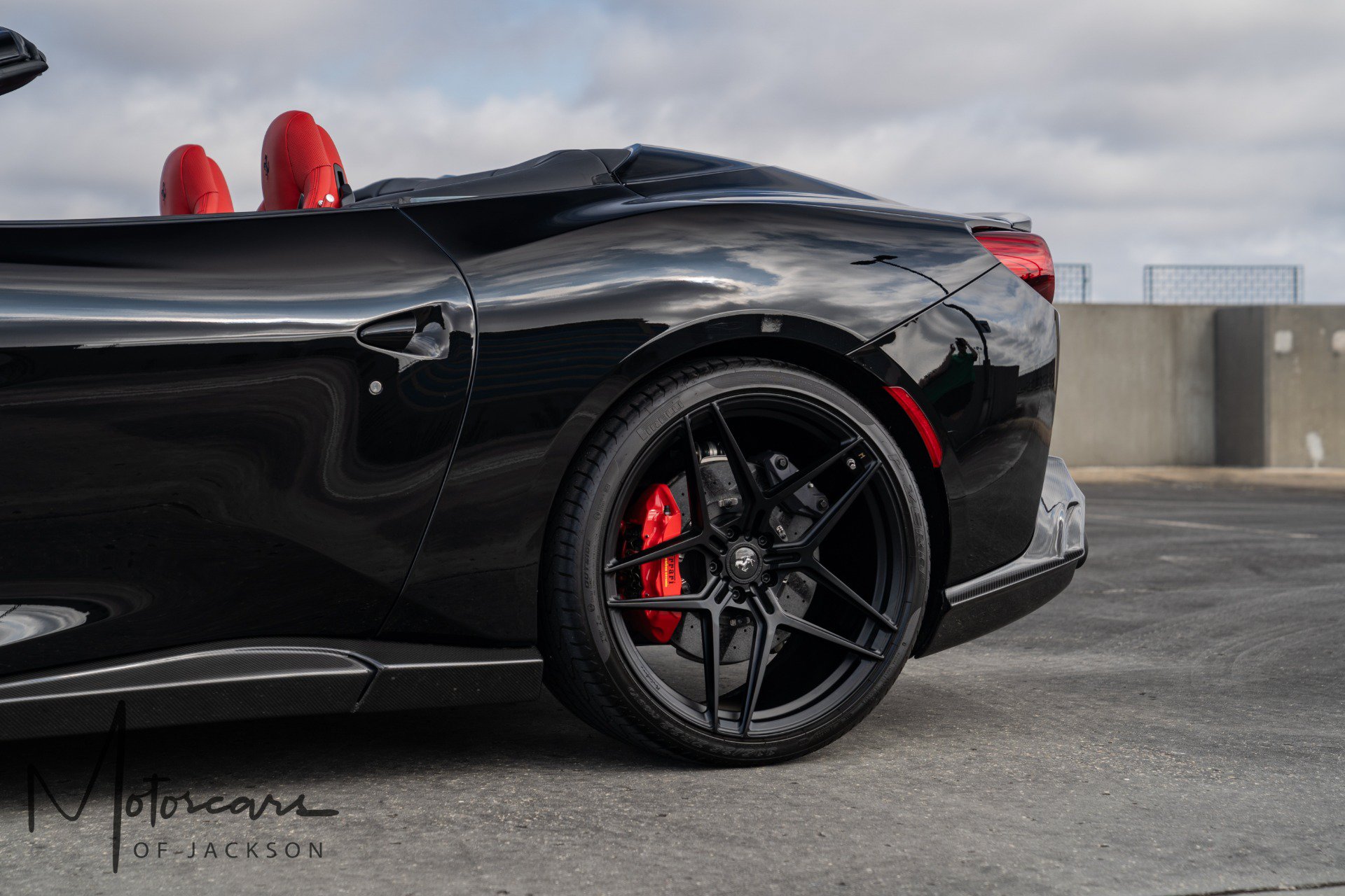 Used 2019 Ferrari Portofino RWD image 31