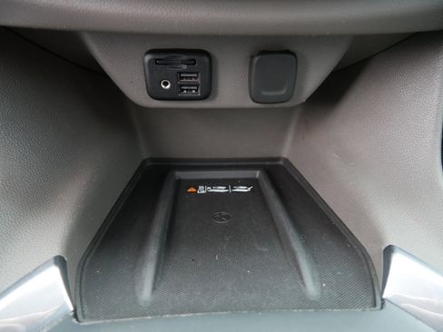 Used 2020 Chevrolet Traverse Premier image 33