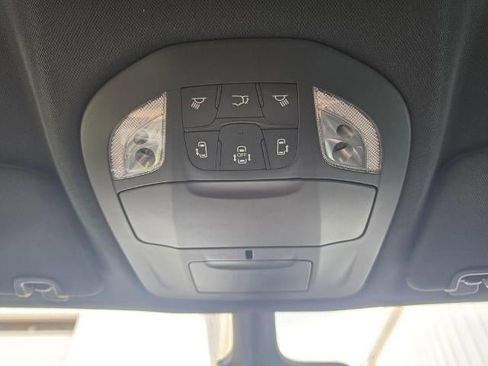 Used 2026 Chrysler Pacifica Select FWD image 22