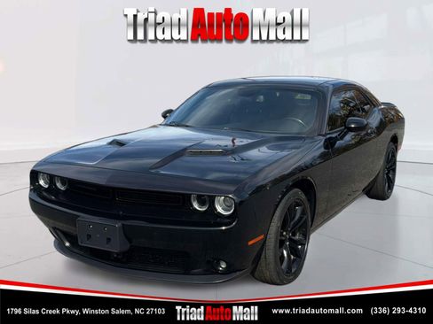 Used 2018 Dodge Challenger SXT Plus image 1