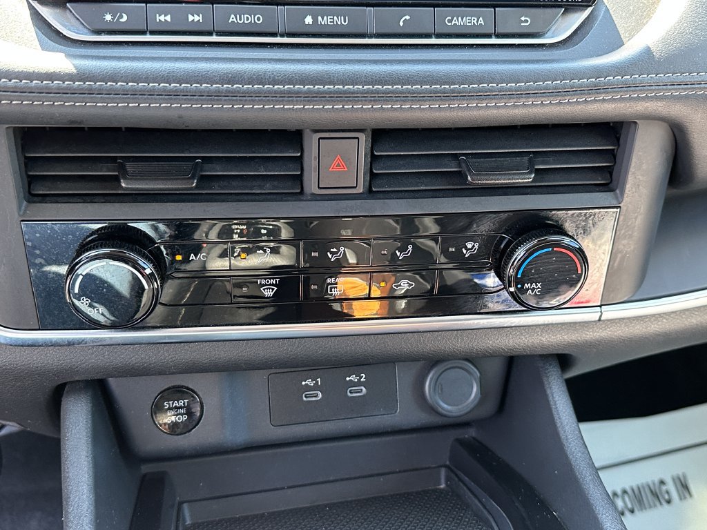 Used 2024 Nissan Rogue S FWD image 26