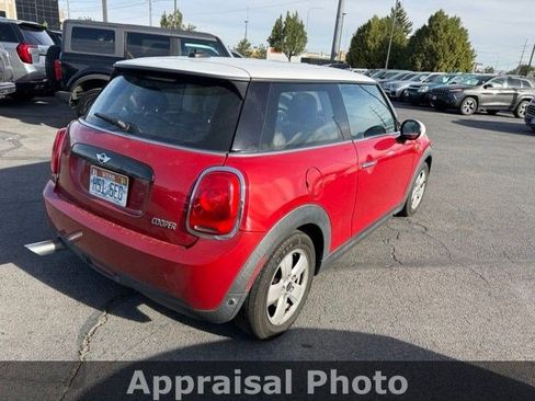 Used 2017 MINI Cooper 2-Door Hardtop FWD image 2