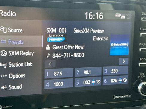 Certified 2022 Toyota Highlander L image 23