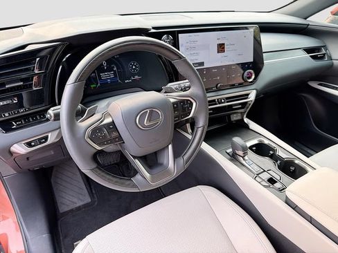 Used 2025 Lexus RX 350h AWD/4WD image 9