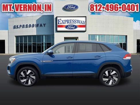Used 2025 Volkswagen Atlas Cross Sport SE AWD/4WD image 10