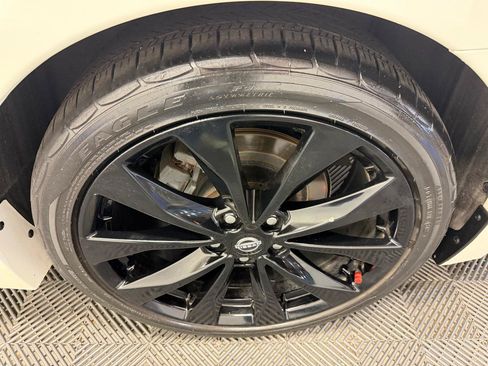 Used 2023 Nissan Maxima SR w/ Sport Mat Group FWD image 35