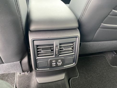 Used 2026 Subaru Forester Premium image 33