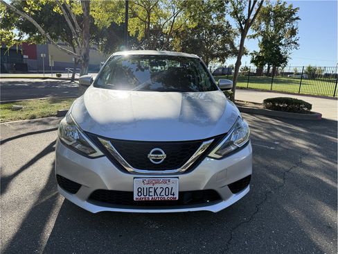 Used 2018 Nissan Sentra S w/ Appearance Package FWD image 8