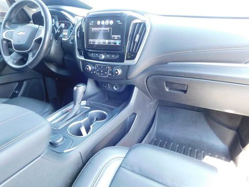 Used 2019 Chevrolet Traverse LT FWD image 19