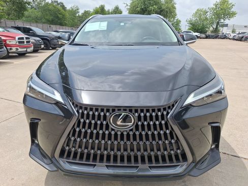 Used 2025 Lexus NX 250 FWD w/ Accessory Package (2T) image 9