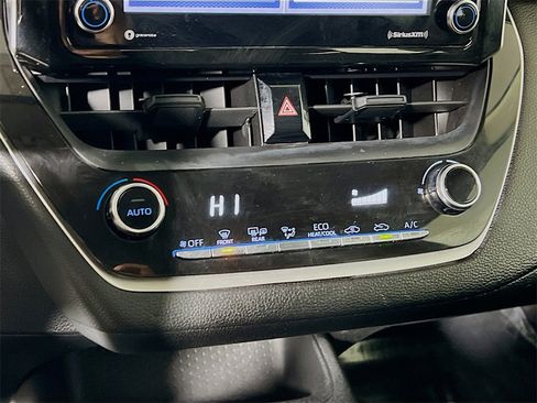 Certified 2021 Toyota Corolla LE image 15