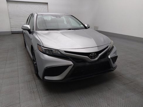 Used 2021 Toyota Camry SE image 14