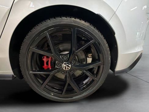 Used 2024 Volkswagen GTI SE FWD image 28