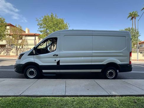 Used 2020 Ford Transit 250 Medium Roof RWD image 5