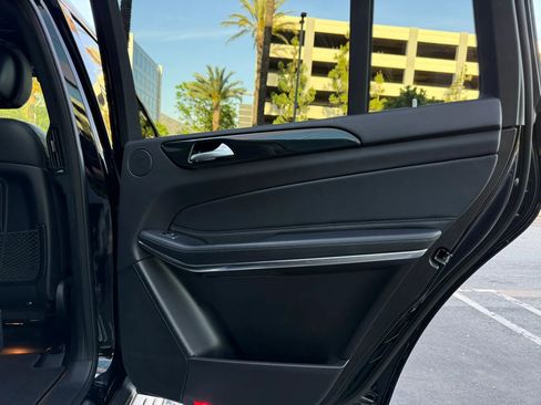 Used 2019 Mercedes-Benz GLS 550 4MATIC image 28