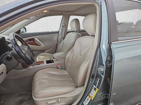 Used 2009 Toyota Camry XLE image 11