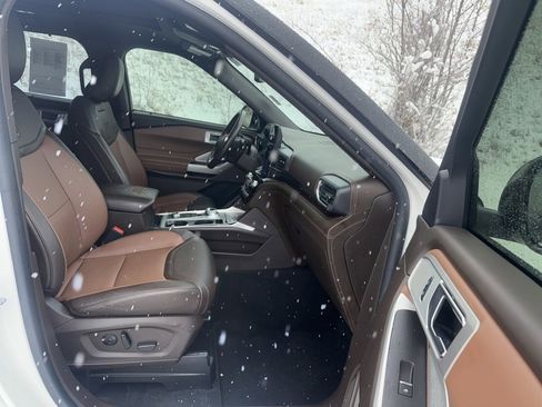 Certified 2021 Ford Explorer King Ranch w/ Premium Technology Package image 27