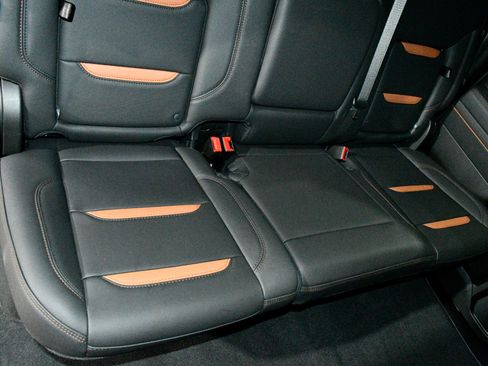 Used 2025 GMC Sierra 1500 AT4 w/ AT4 Premium Package image 20