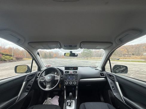 Used 2016 Subaru Forester 2.5i w/ Alloy Wheel Package image 17