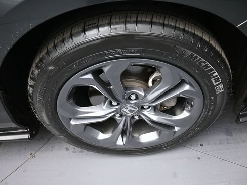 Certified 2023 Honda Accord EX image 13