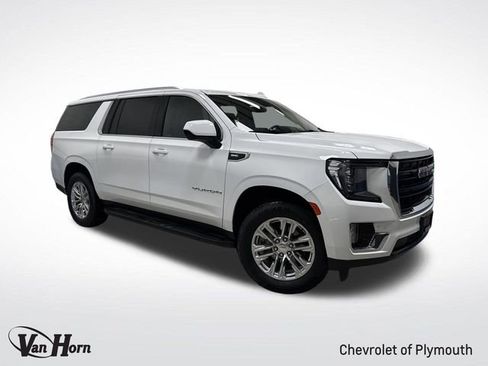 Used 2024 GMC Yukon XL SLE image 1