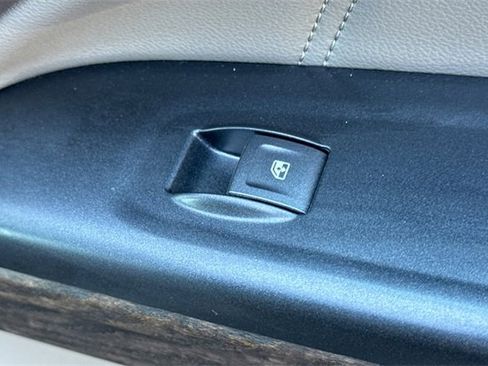 Used 2021 GMC Canyon Denali image 21