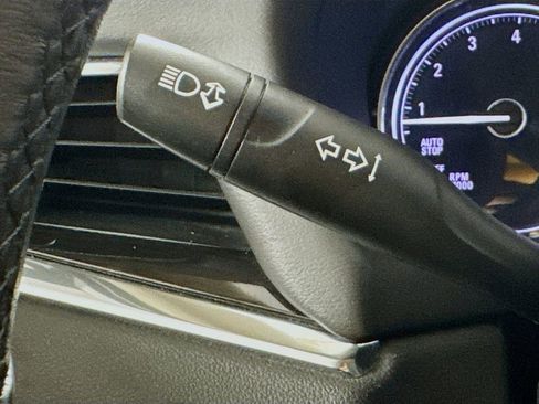 Used 2020 Buick Enclave Essence w/ Sound and Sites Package image 12