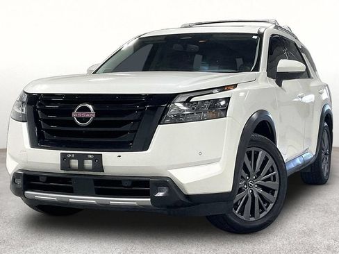 Used 2022 Nissan Pathfinder SL w/ SL Premium Package FWD image 14