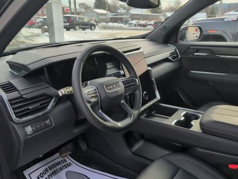 Used 2024 GMC Acadia Elevation w/ Trailering Package image 9