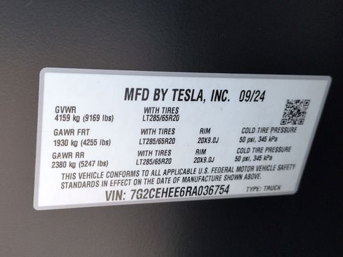 Used 2024 Tesla Cybertruck Cyberbeast AWD/4WD image 35