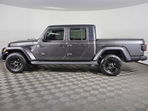 Used 2021 Jeep Gladiator Sport AWD/4WD image 15