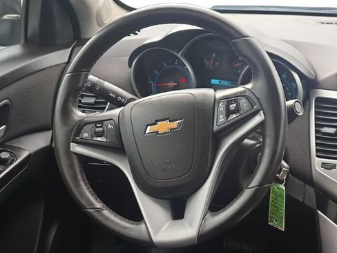 Used 2014 Chevrolet Cruze LT FWD image 10