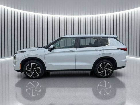 Used 2024 Mitsubishi Outlander SE FWD image 7