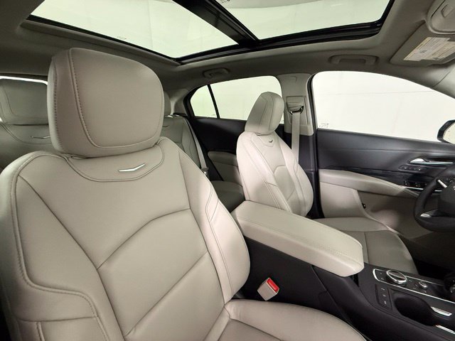 Certified 2023 Cadillac XT4 Premium Luxury FWD image 34