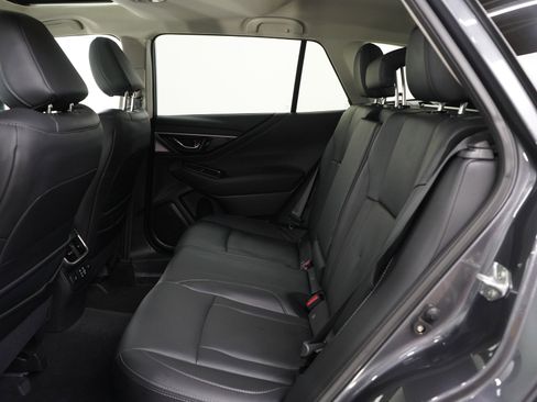 Used 2025 Subaru Outback Touring XT image 15