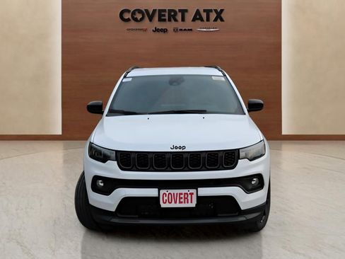 New 2026 Jeep Compass Latitude image 8