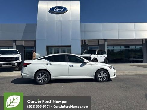 Used 2020 Nissan Altima 2.5 S AWD/4WD image 6