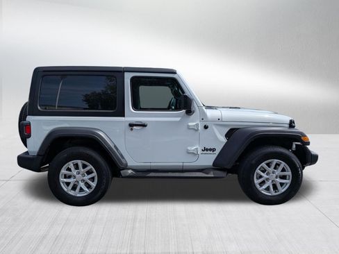 Used 2023 Jeep Wrangler Sport AWD/4WD image 6