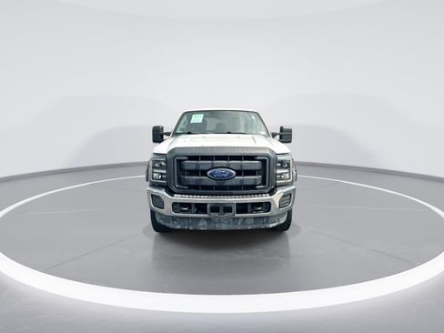 Used 2014 Ford F250 XL w/ Power Equipment Group AWD/4WD image 3