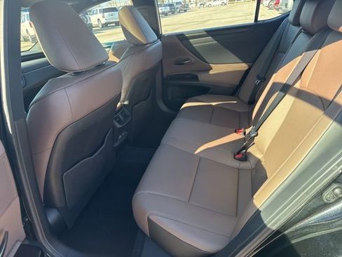 Used 2025 Lexus ES 350 w/ Premium Package image 11
