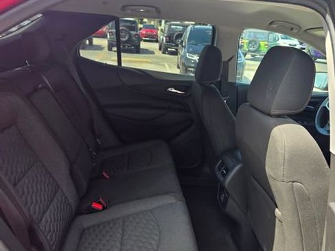 Used 2019 Chevrolet Equinox LT FWD image 15