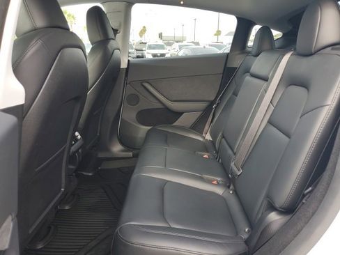 Used 2024 Tesla Model Y Long Range image 13