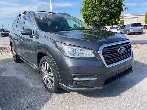Used 2020 Subaru Ascent Limited w/ Technology Package AWD/4WD image 2